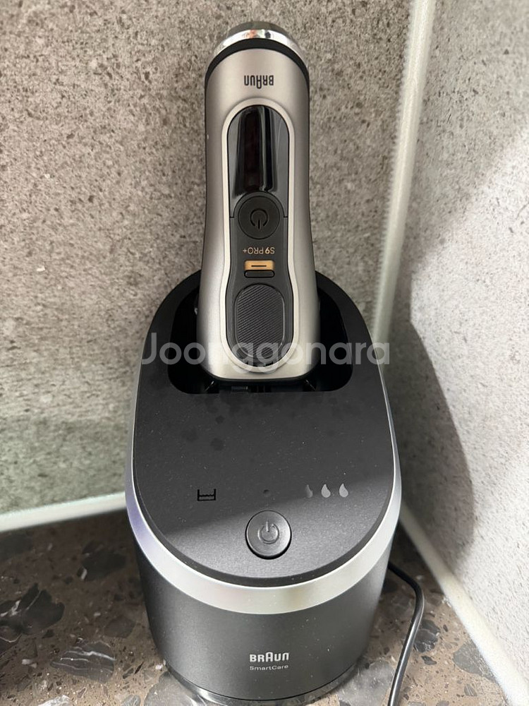 브라운 S9 Pro+ 전기면도기 9565cc 판매--0