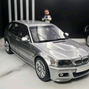 1:18 오또 E46 M3 투어링 다이캐스트 팝니다.