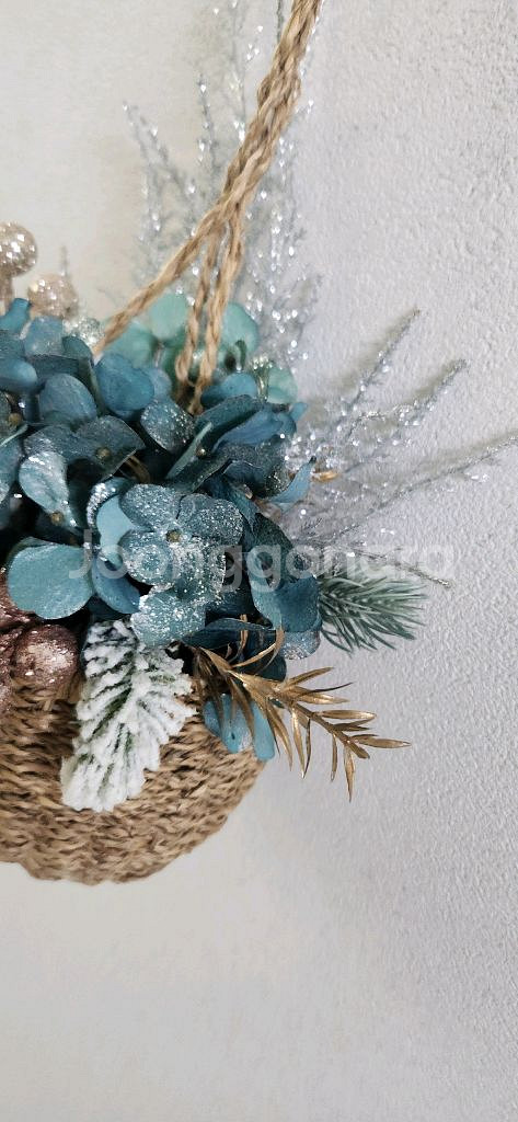 새상품)펄수국 겨울조화 벽걸이 큰바구니 인테리어소품--4