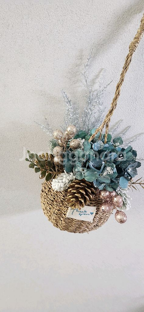 새상품)펄수국 겨울조화 벽걸이 큰바구니 인테리어소품--5