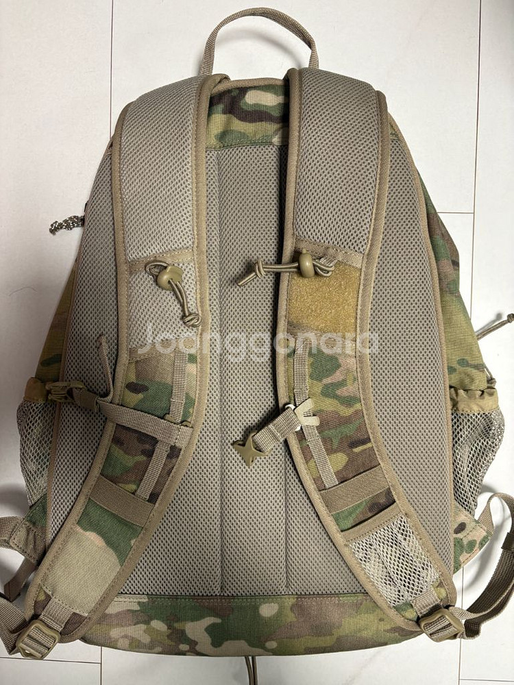 디스이즈네버댓 멀티캠 밀리터리 백팩--2