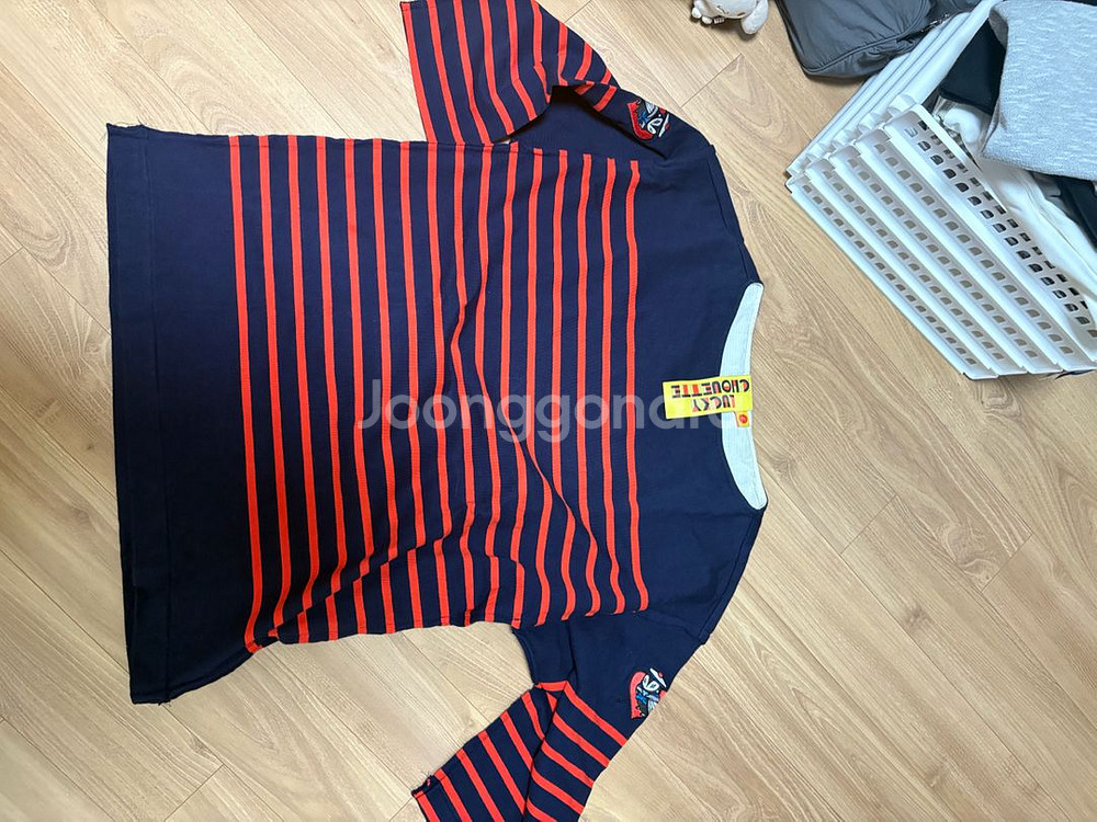 럭키슈에뜨 스트라이프 티셔츠 프리사이즈--0