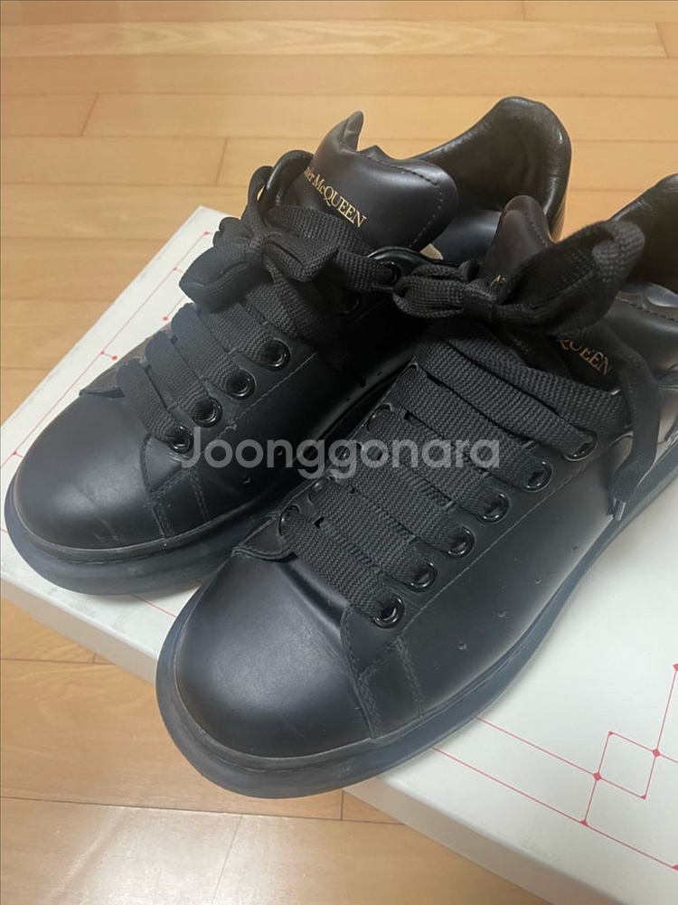 알랙산더 맥퀸 오버솔 스니커즈 올블랙--6