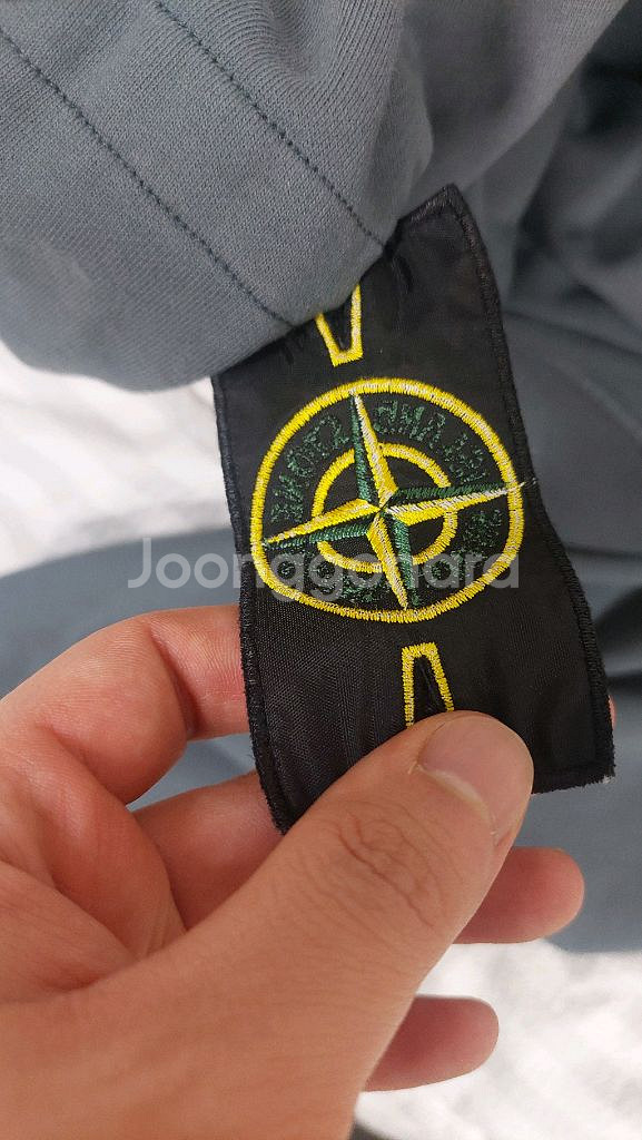 급쳐 스톤아일랜드 맨투맨 정품 m 싸게팔아여--6