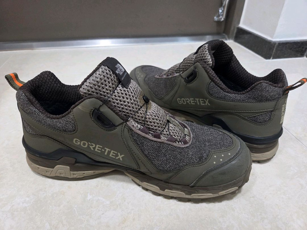 노스페이스 다이나믹10 등산화 팝니다--2