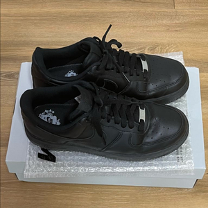 나이키 에어포스 블랙 260 판매합니다