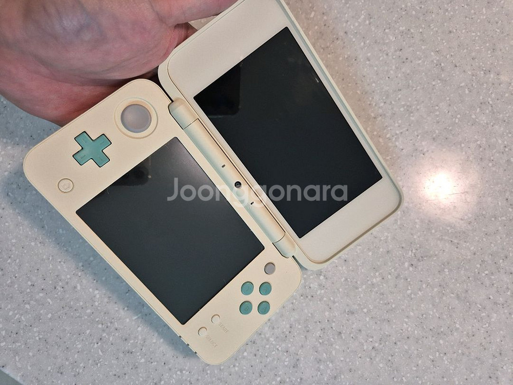 닌텐도2dsxl 동물의숲 에디션 팝니다--5