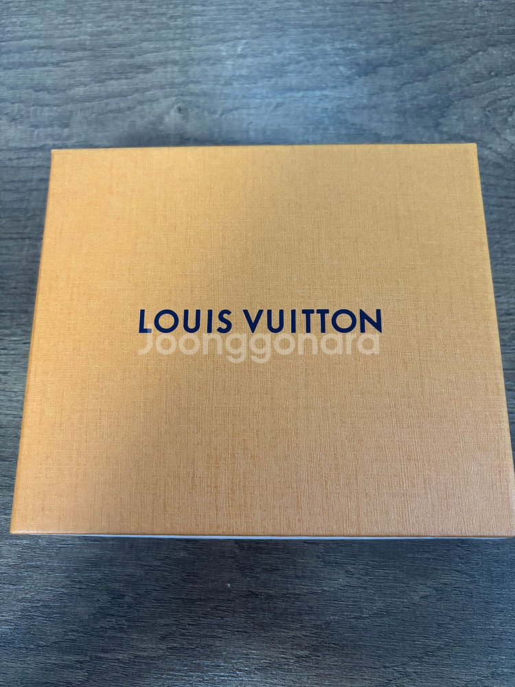 루이비통 반지갑 멀티플 월렛 새제품 M60895--1