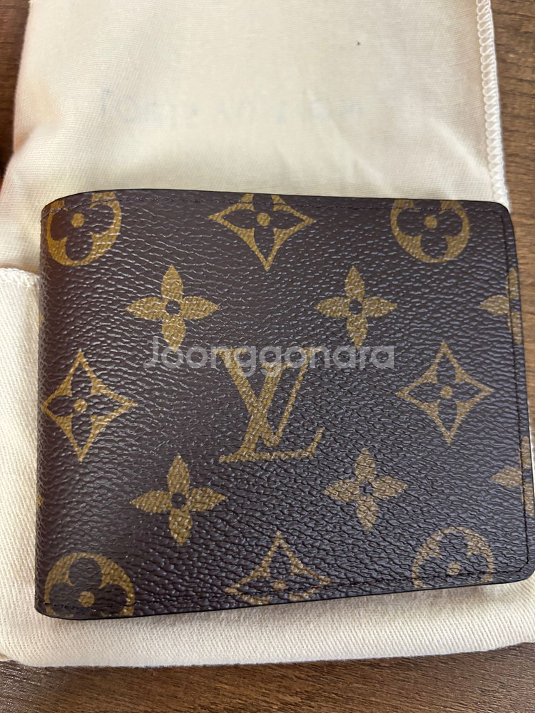 루이비통 반지갑 멀티플 월렛 새제품 M60895--2