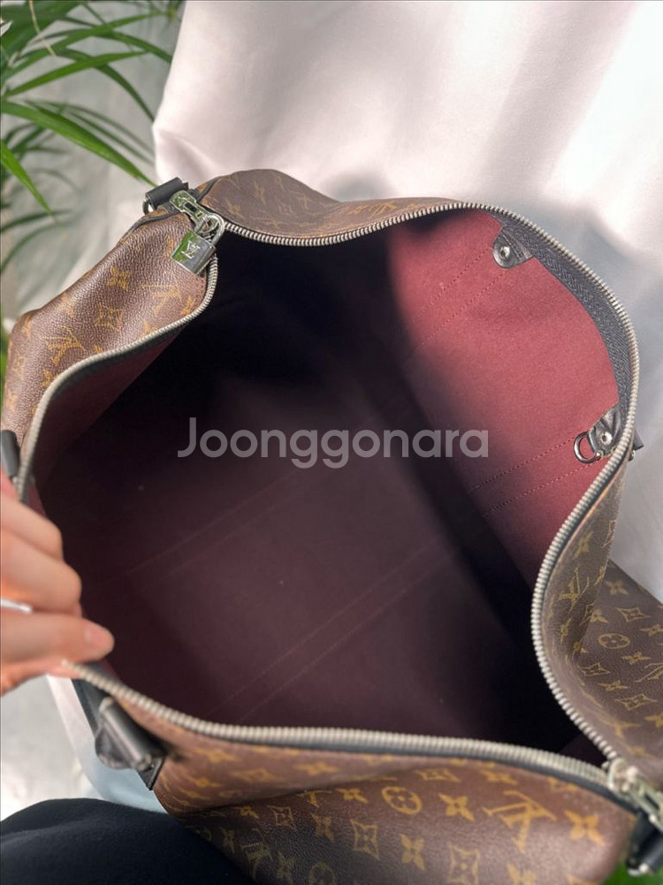 루이비통 키폴 반둘리에 마카사르 55--4
