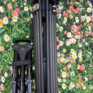 스몰리그 FreeBlazer 원터치 유압 카본 삼각대+