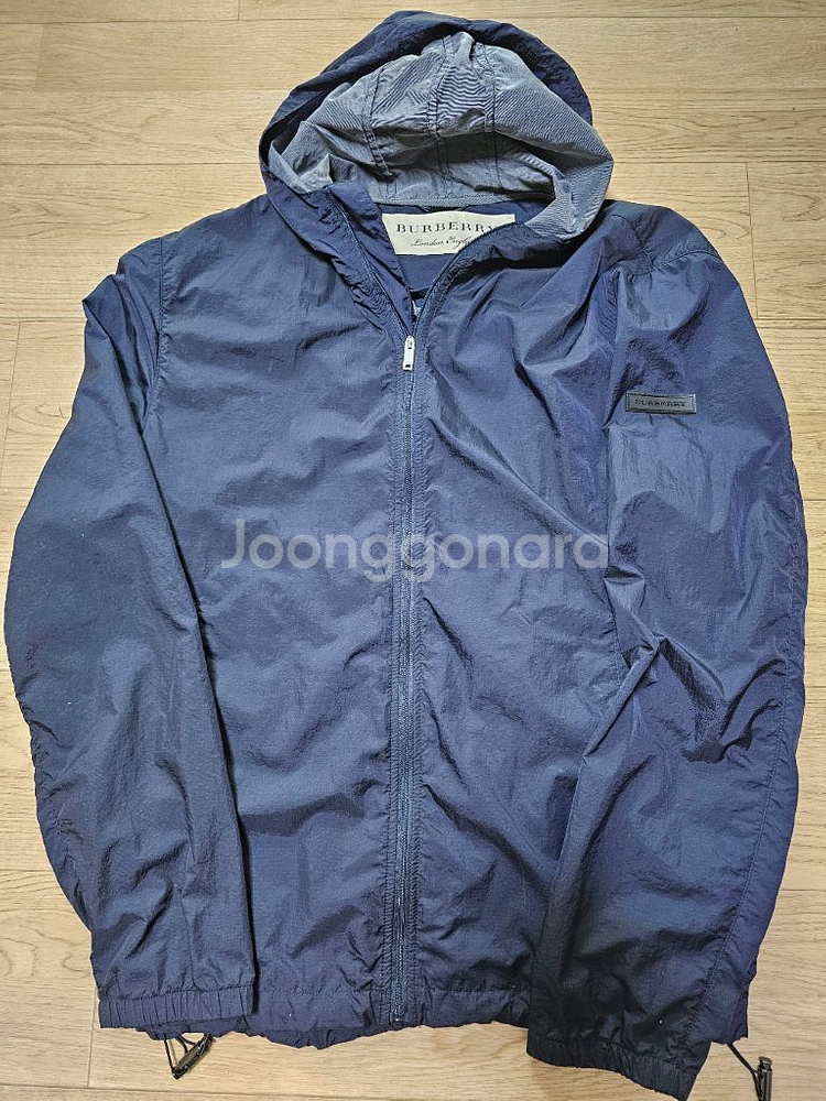 버버리 남성 후드 얇은 바람막이 네이비 XL 최상급--0