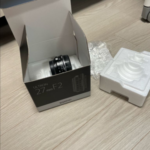 보이그랜더 울트론 27mm f2 후지용