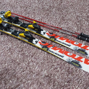 아토믹 스키 156cm, 바첵 카본 스키폴 115cm