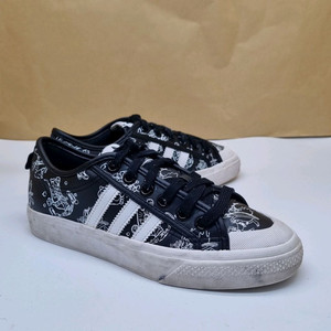 아디다스 니짜x디즈니스포츠 구피 235