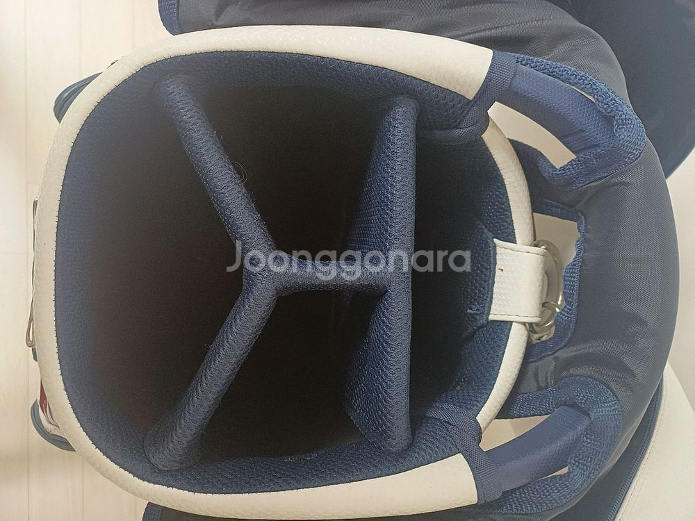 스릭슨/아우디 콜라보 캐디백--8