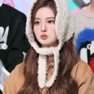 설윤착용)펀프롬펀 니트 이어머프 귀도리 바라클라바 비니