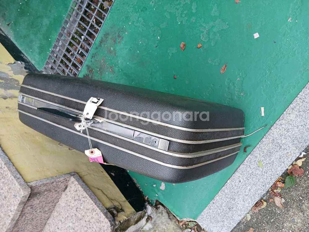 영화소품용 007 가방 처분--1