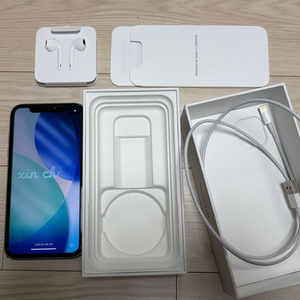 아이폰11 64GB 퍼플 팝니다.