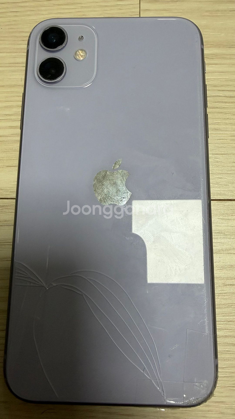 아이폰11 64GB 퍼플 팝니다.--2