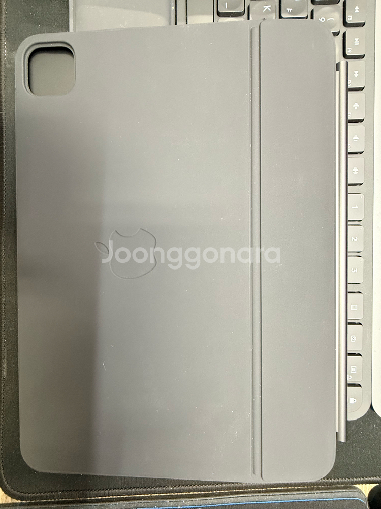 아이패드 프로 M4 11인치 매직키보드--3