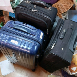 기내용 21인치 캐리어 3개 처분