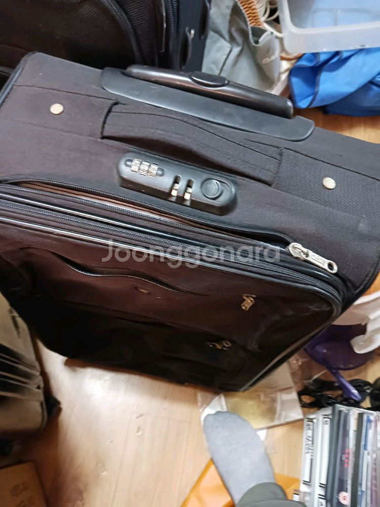 기내용 21인치 캐리어 3개 처분--3