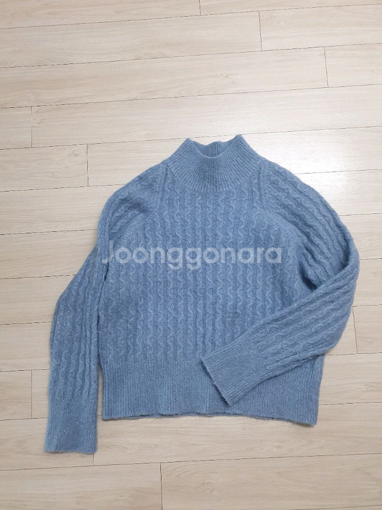 cos 케이블 니트 스웨터--0