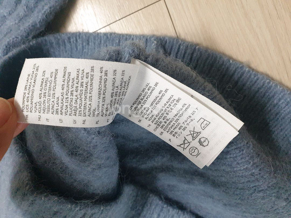 cos 케이블 니트 스웨터--2