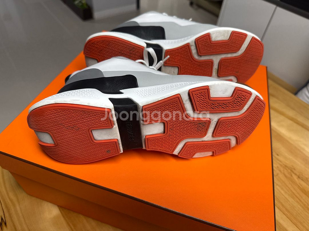 에르메스 휴고 스니커즈--1