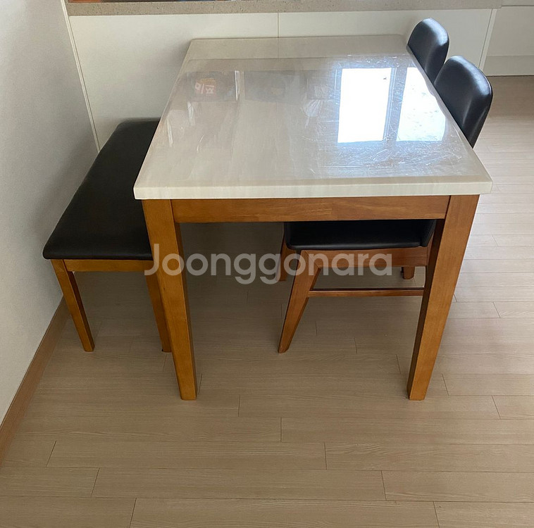 [주방가구] 4인용 원목 대리석 식탁 + 의자 세트--0