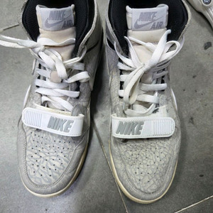 나이키 에어조던275