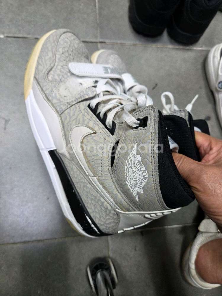 나이키 에어조던275--1