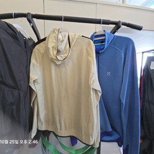 블랙여크 알파인클럽 후드바람막이