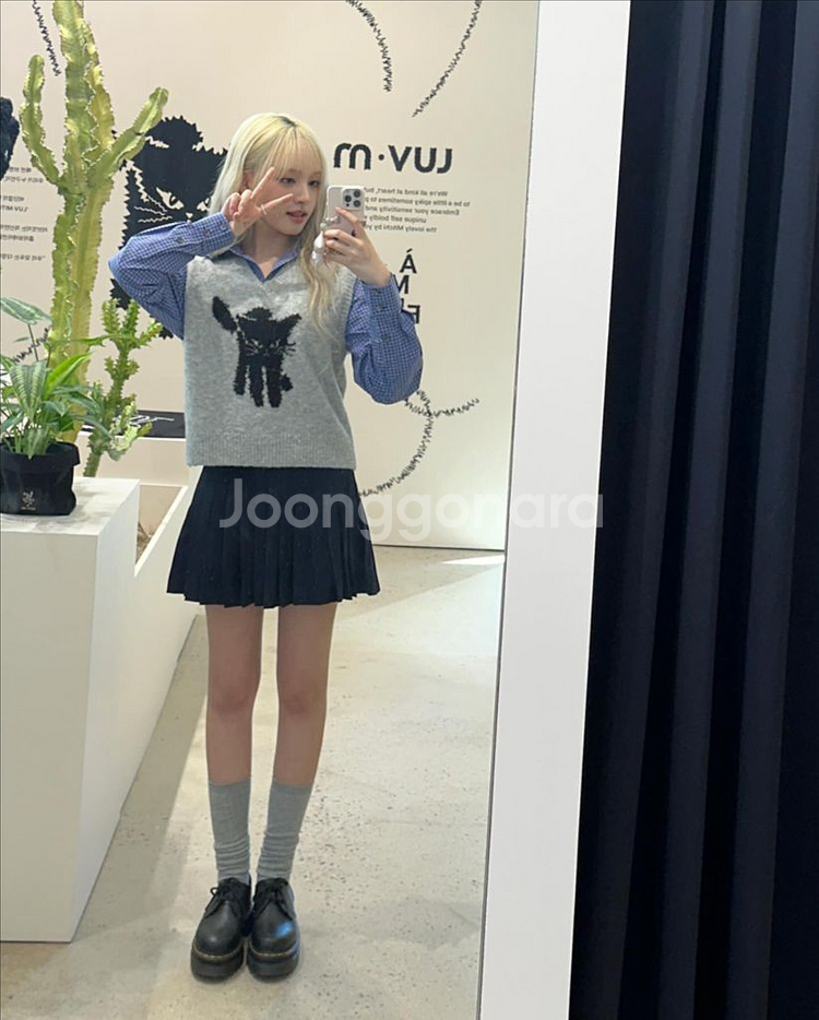 아이브 리즈 러브엠 고양이 니트 베스트--0