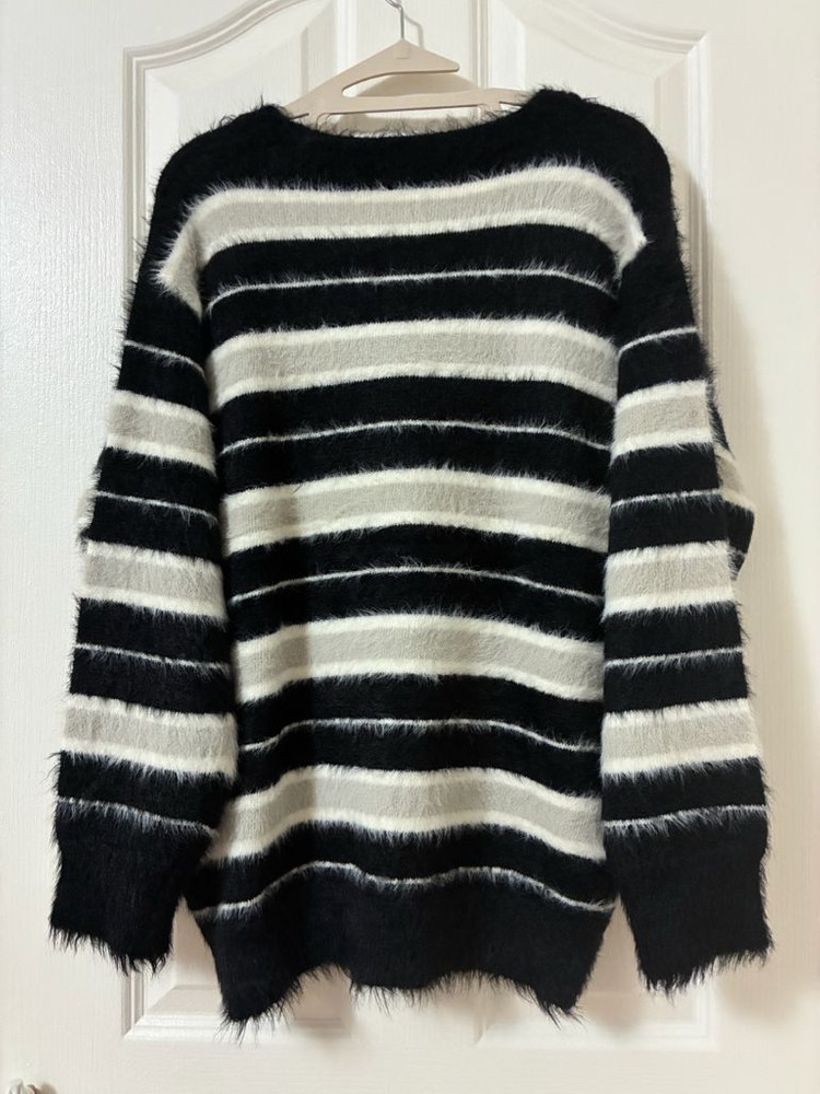 노정의착용 우알롱 스트라이프 가디건 - 블랙 S사이즈 이미지