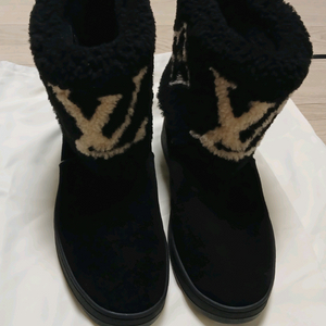 루이비통 신발 판매합니다(새상품)