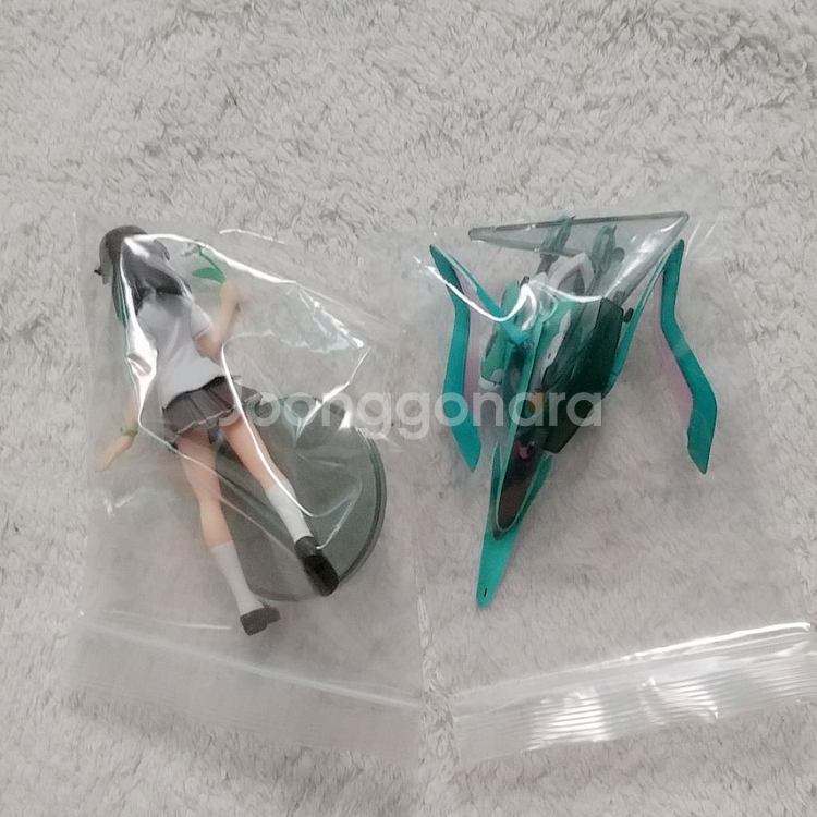 캡슐토이 쿄우노 마도카&웍스 아우라 비행모드--1