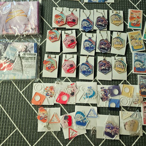 홀로라이브 굿즈 (개당 3000원)