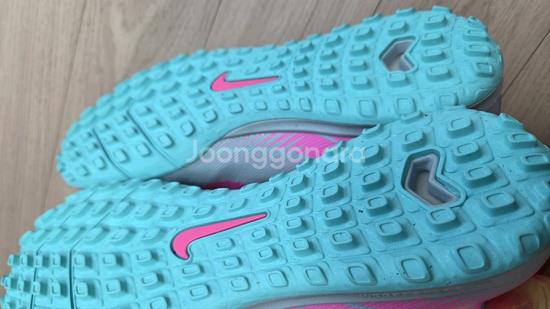 나이키 줌 베이퍼 16 풋살화 270,275 새상품--3