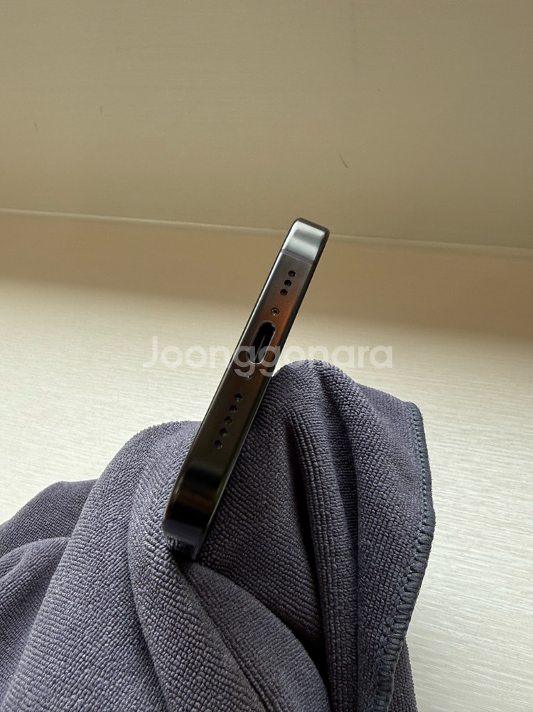 아이폰 16pro 256 블랙 북미판 (무음)--7