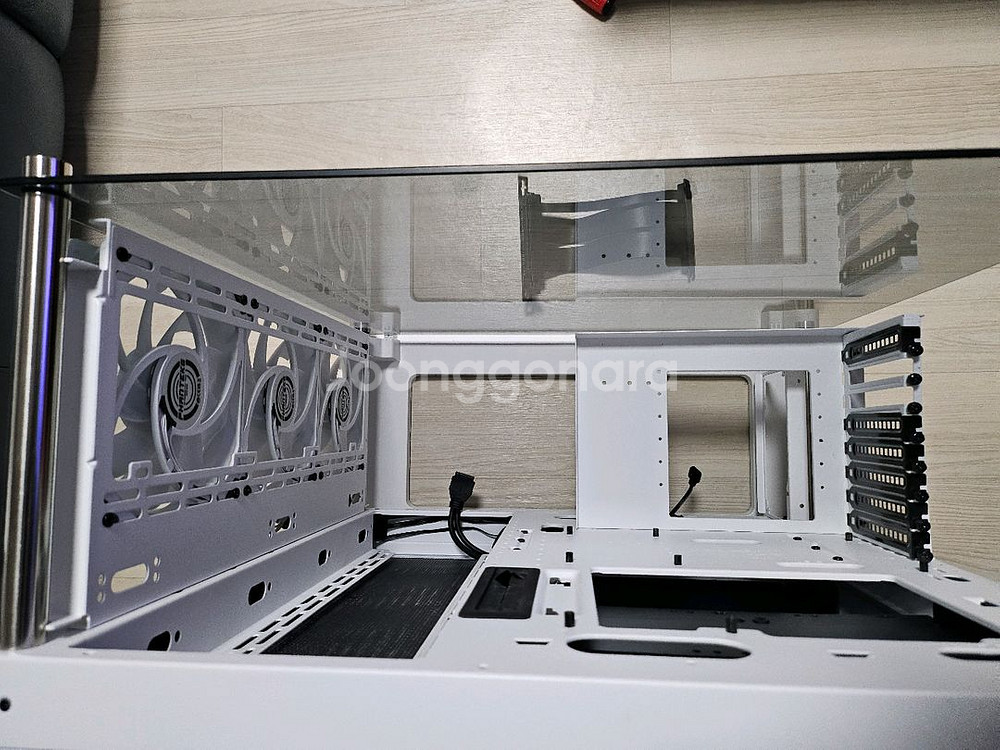 컴퓨터 케이스 써멀테이크 Core P3 TG PRO 스--5