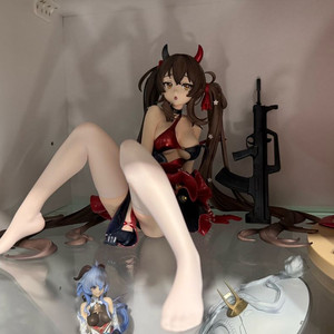 직거래)소녀전선 97식 마녀 그레텔 중상 팝니다