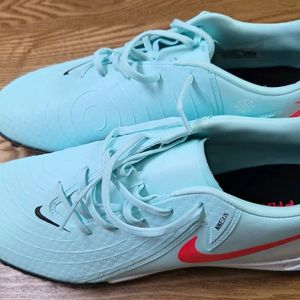 나이키 팬텀 GX 2 풋살화 새상품 270mm