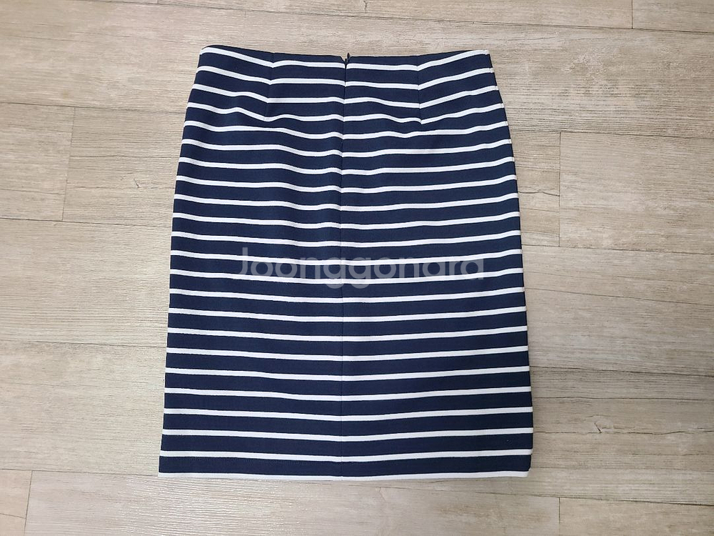 헤지스 치마 팝니다.--1