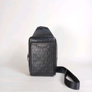 칼라거펠트 loom lea 검정 가죽 남성 슬링백