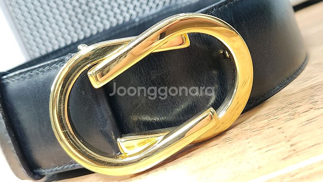 # GUCCI 구찌 정품 블랙 레더 여성명품벨트 급처--1