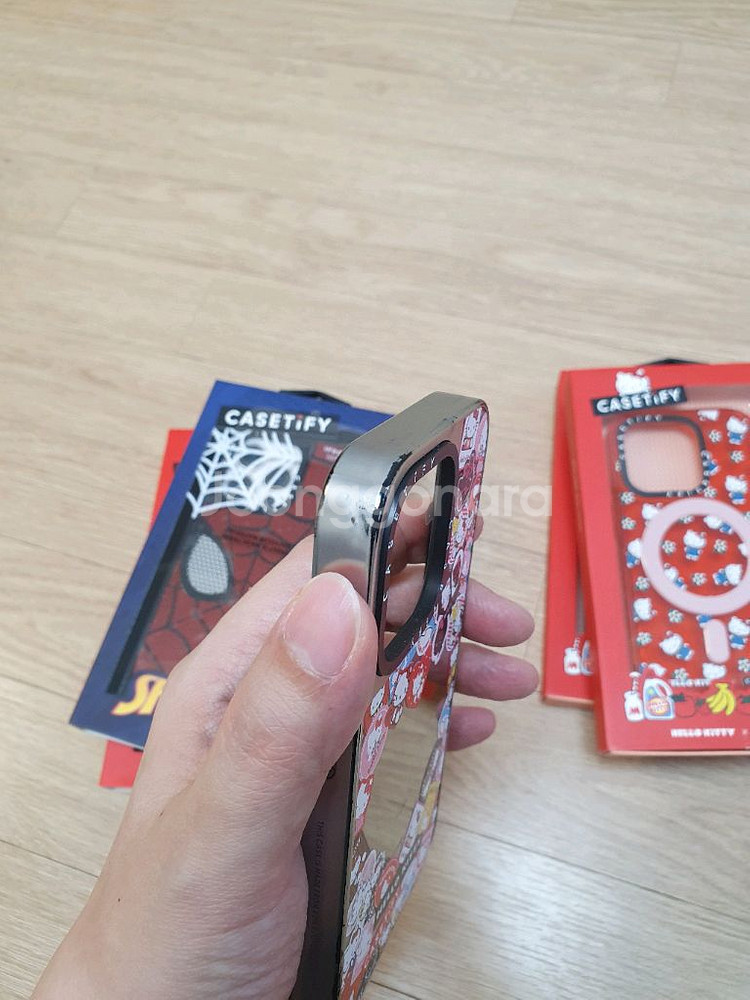 헬로키티 케이스티파이 아이폰 14 프로 케이스 3개--3