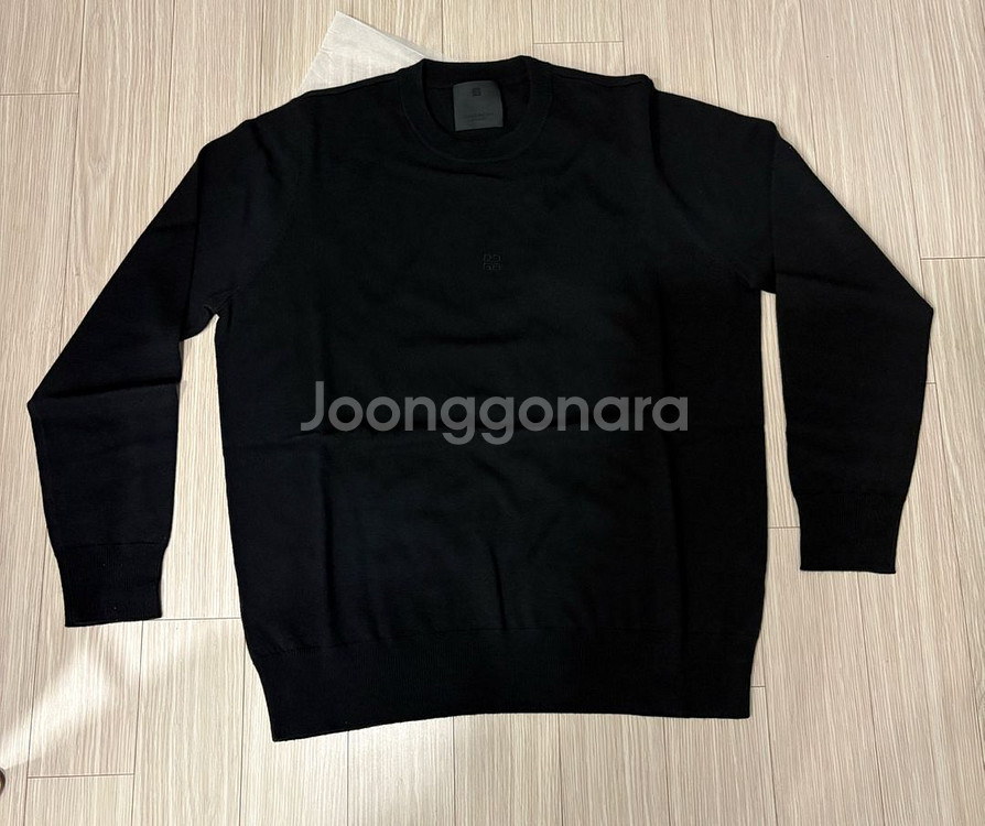 지방시 4G로고 울 스웨터 블랙 M (새제품 정품)--2