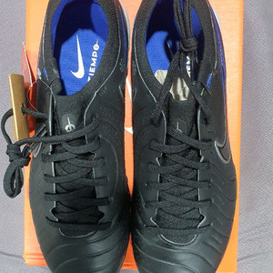 나이키 티엠포 레전드 10 프로 TF